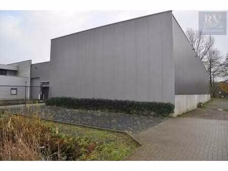 location - hangar zonhoven - 2 160 €/mois