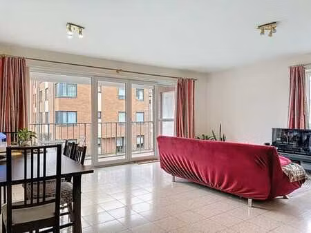 bel appartement 3 chambres - gembloux - 115 m²