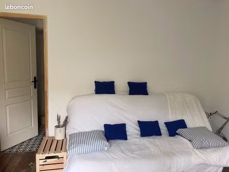 studio intégré à maison mais indépendant