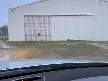 à louer dépôt et garage