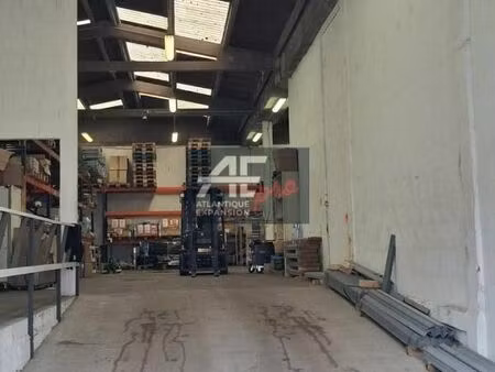 local bureaux 467 m²