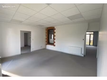 bureau / local professionnel à louer – bourg de couëron