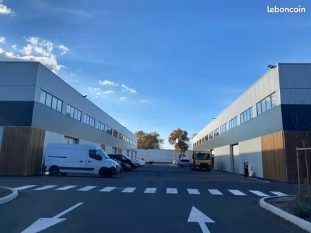 local d'activité récent 300 m2 gradignan
