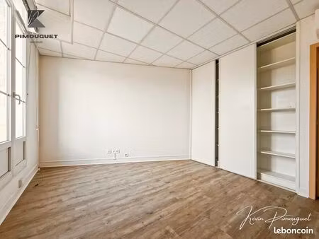 local bureaux 77 m²