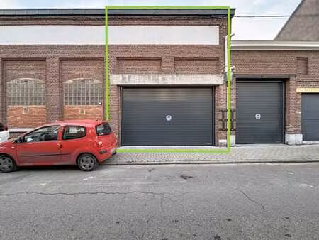 entrepôt de 209m² avec bureau à herstal