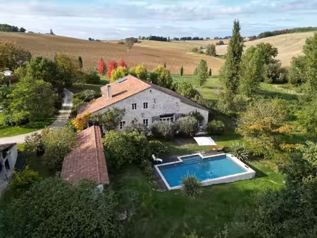 superbe propriété de campagne dans un emplacement idéal.