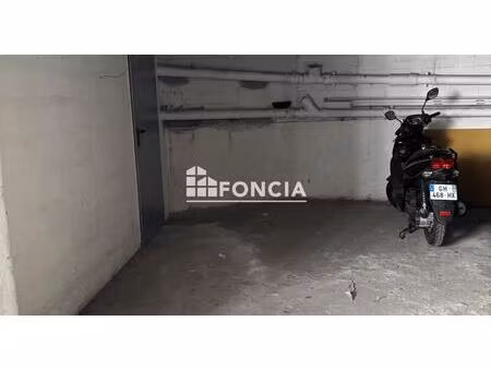 nice rue trachel parking + cave 18000€