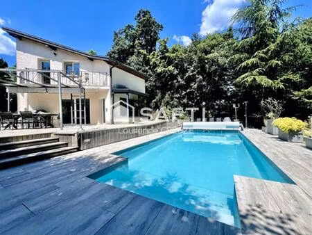 montferrand le château - 161 m² - 3 ch + bureau -