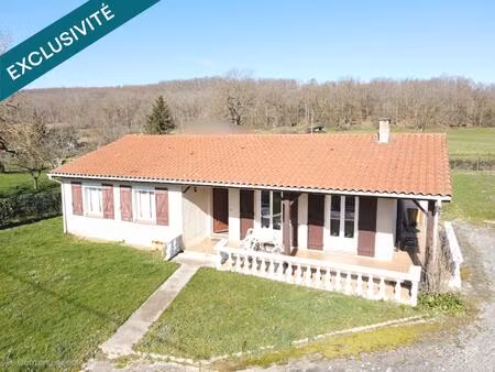 vue dégagée  tranquilité  maison prête à vivre.