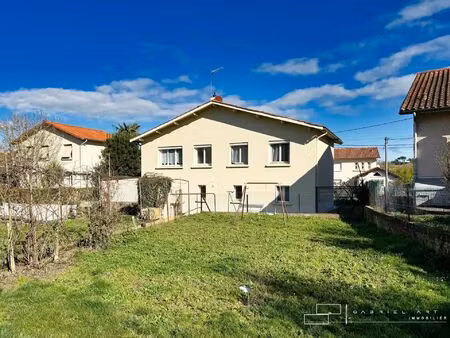 vente maison 7 pièces 112 m² auch (32000)