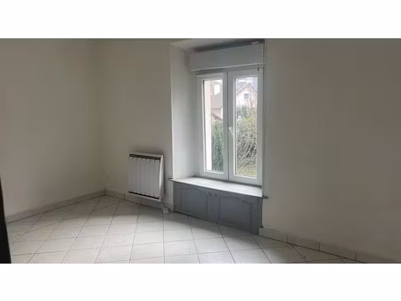 location appartement 1 pièce 28 m² à ris-orangis (91130)  690 €