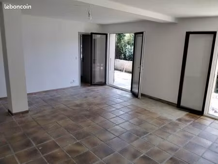 appartement à louer en bordure de rivière