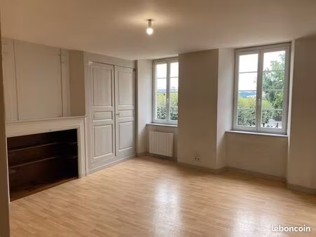 grand studio hypercentre 43m2