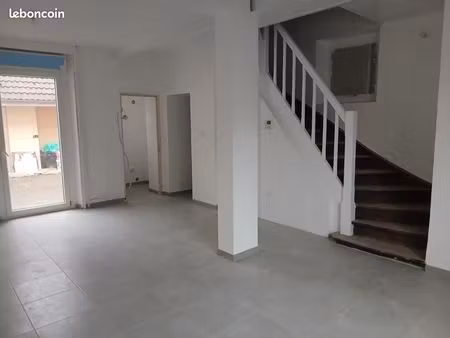 maison 5 pièces 80 m²
