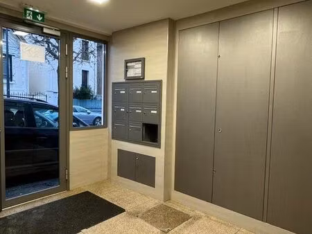 studio meublé lumineux à fontenay-sous-bois