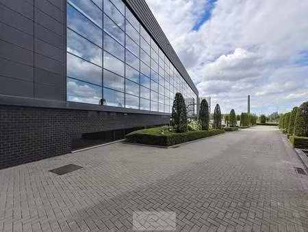 bien professionnel à louer à kortrijk € 1.327 (llam0) - venture properties | zimmo