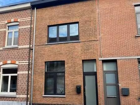 instapklare  energiezuinige rijwoning met zonnig terras n...