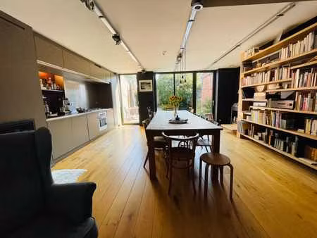 havre de paix  meublé avec goût  pour 12 mois.