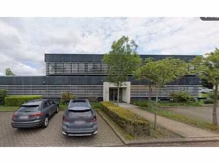 batiment bureaux et stockage a louer