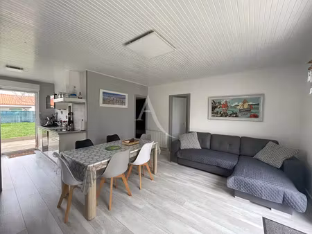 vente maison à saint-vincent-sur-jard (85520) : à vendre / 60m² saint-vincent-sur-jard