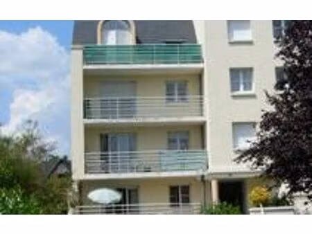 location appartement  m² t-2 à saint-cyr-sur-loire  645 €