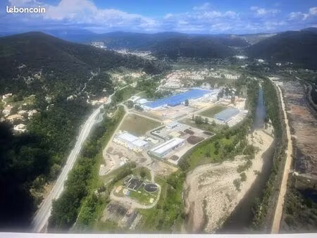 terrain constructible à 80% zone industrielle gard