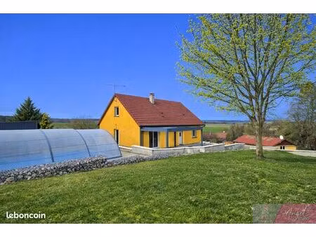 maison 6 pièces 136 m²