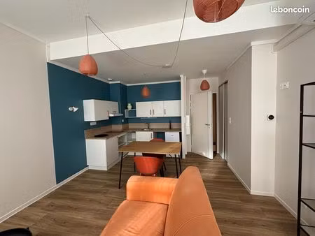 logement adapté sénior et lumineux en plein centre