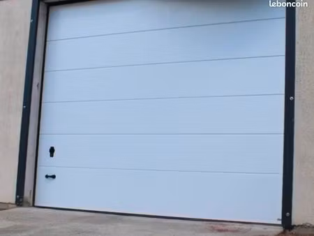 recherche garage a louer