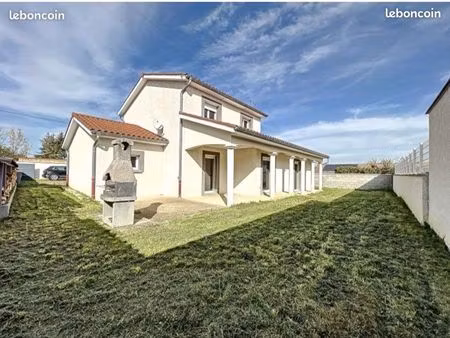 location villa frontenas