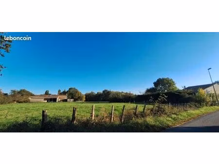 terrain 691 m² saujon