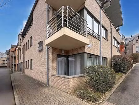 rez-de-chaussée de 63 m² avec balcon - quartier des bruyères