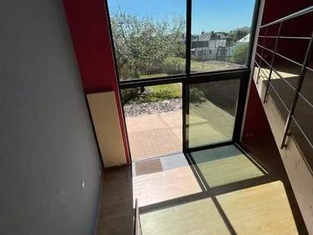 très grande maison rénovée  jardin sud  terrasse. peb b