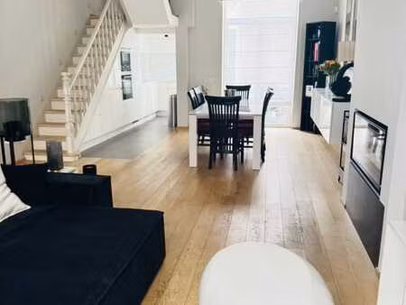 maison de caractère 3 ch + grand bureau  quarter coghen.