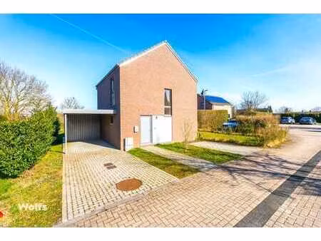 magnifique villa de 2022 avec jardin et carport !