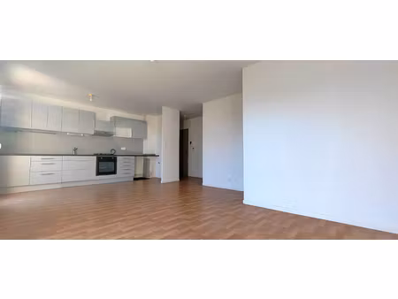 a louer - appartement t3 avrillé