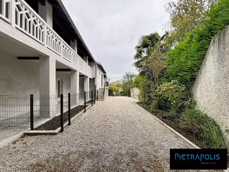 sur les hauteurs de genay - au calme - appartement t3 de 76 m2 -