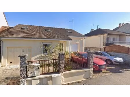 exclusivite - 2 pieces en rdc avec eau etchauffage inclus - petite copropriete 4 lots