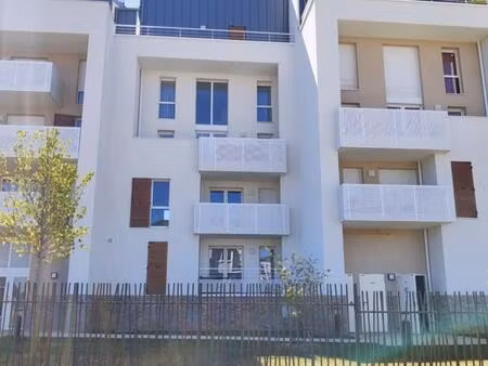 studio / 30m² / villeneuve le roi (rer c)