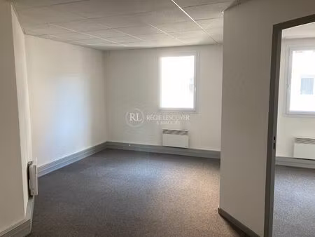 bureau a louer decines centre