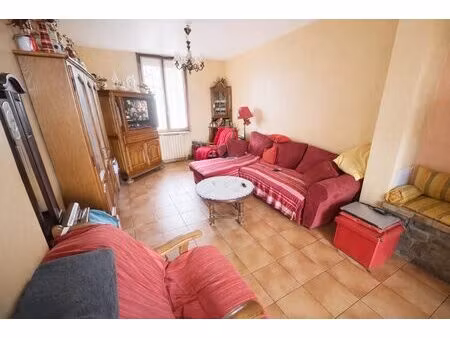 maison traditionnelle à vendre