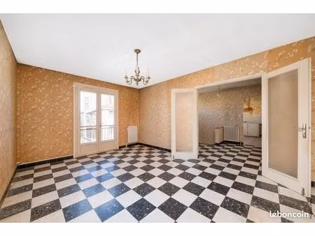 maison 7 pièces 143 m²