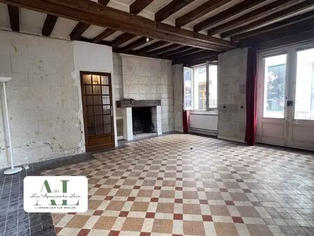 maison de bourg à fort potentiel d'investissement.