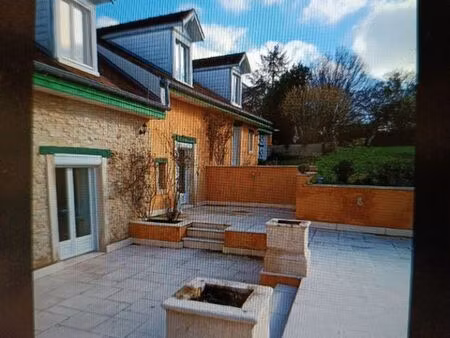 maison 220 m² + atelier 150 m²