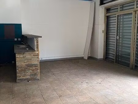 bien commercial à vendre