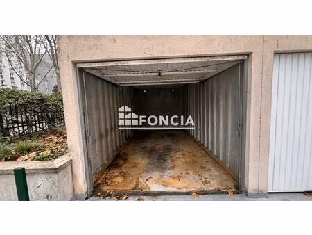 box - 13 m² - issy-les-moulineaux / mairie d'issy