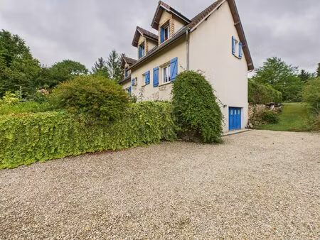 pavillon sur sous-sol avec cinq chambres
