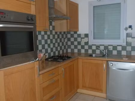 maison 3 chambres 5mn carhaix