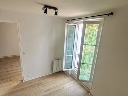 appartement petit t2  22 m2 + buanderie 5m2