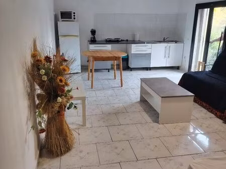 à louer studio meublé